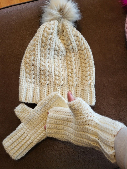 Wheat Stitch Hat & Fingerless Gloves Set