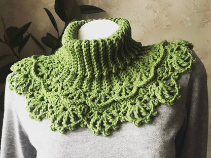 Maria Crochet Neck Warmer Pattern